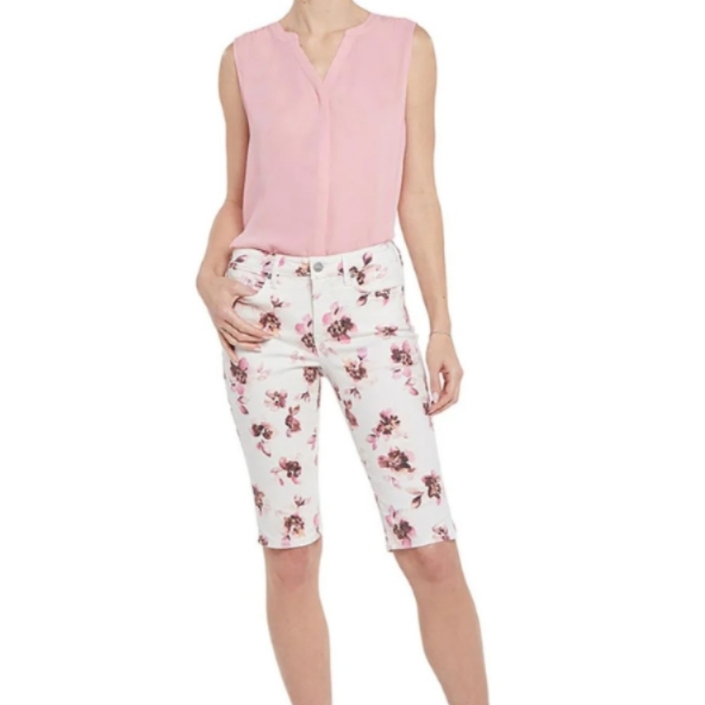 NYDJ Bike Capri Pants Size 0 NWT .